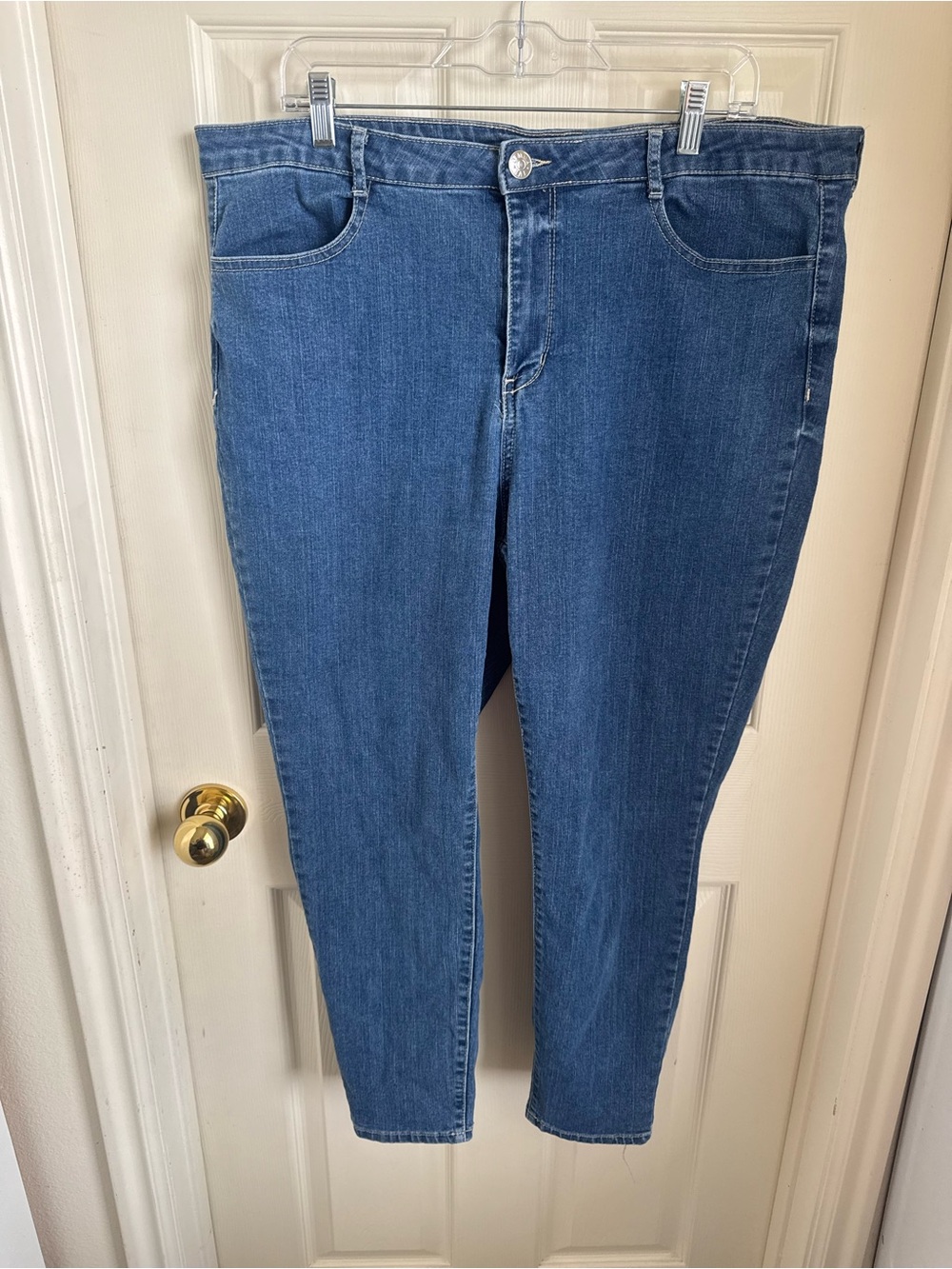 Gemma Rae Jeans - Picture 2 of 5